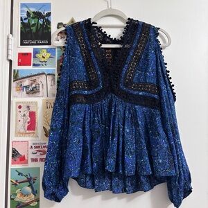 Rebecca Taylor cold shoulder lace cut out blouse